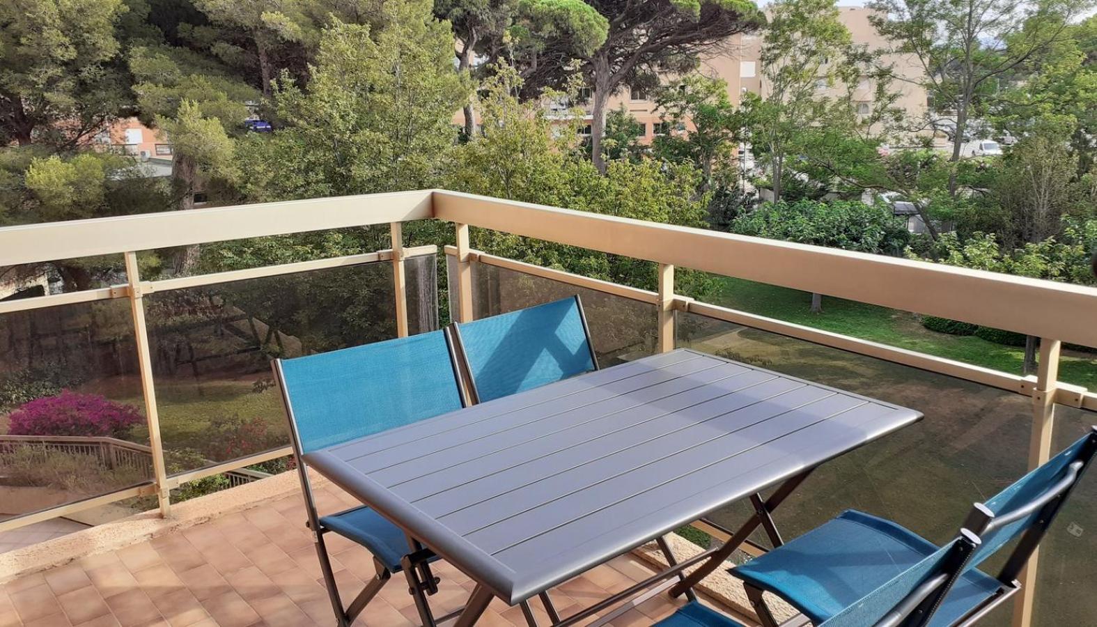 Studio A 100 M Du Port Et 500 M Des Plages Ιέρ Εξωτερικό φωτογραφία